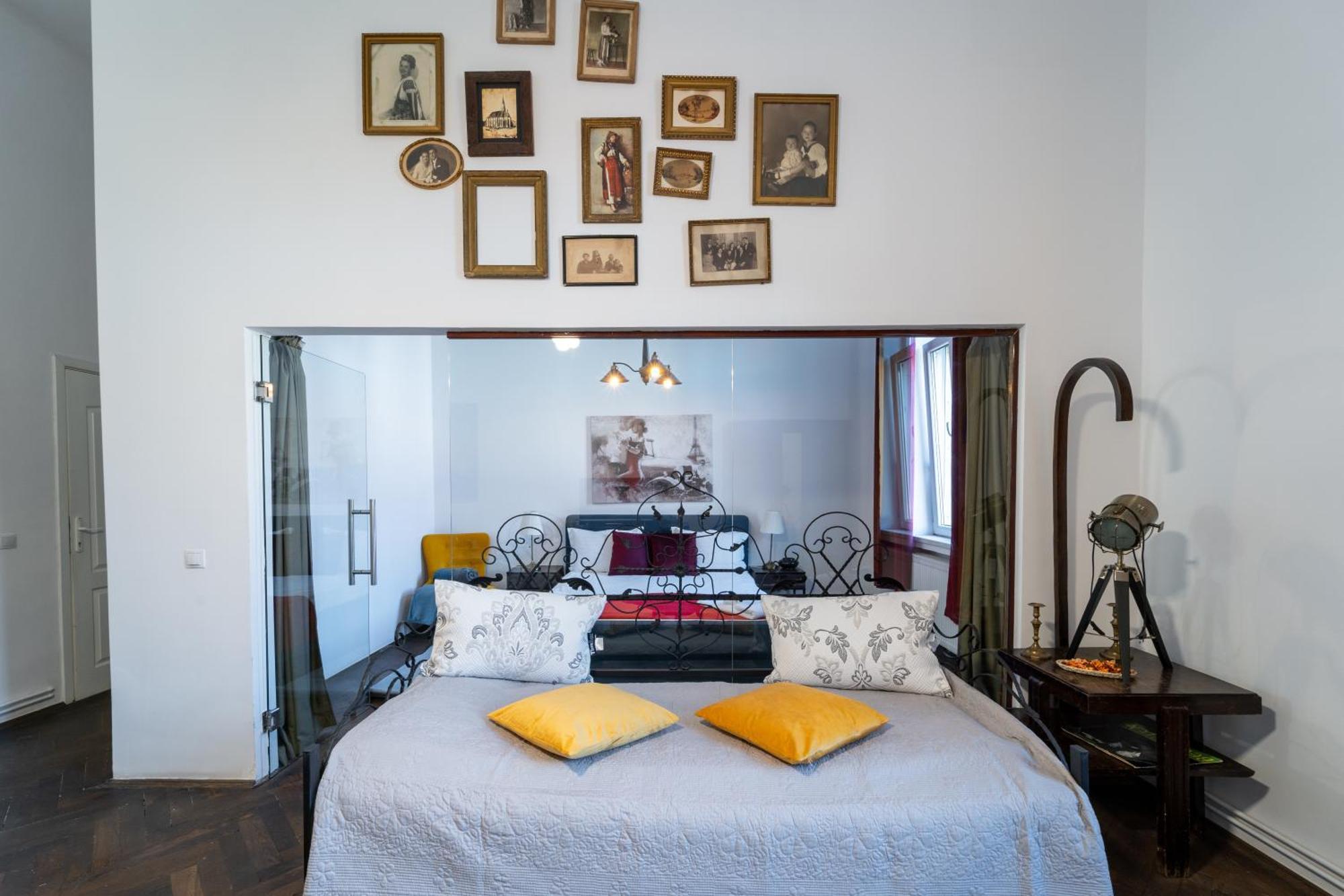 Noble 5 Star House In Unirii Plaza Villa Cluj-Napoca Eksteriør bilde