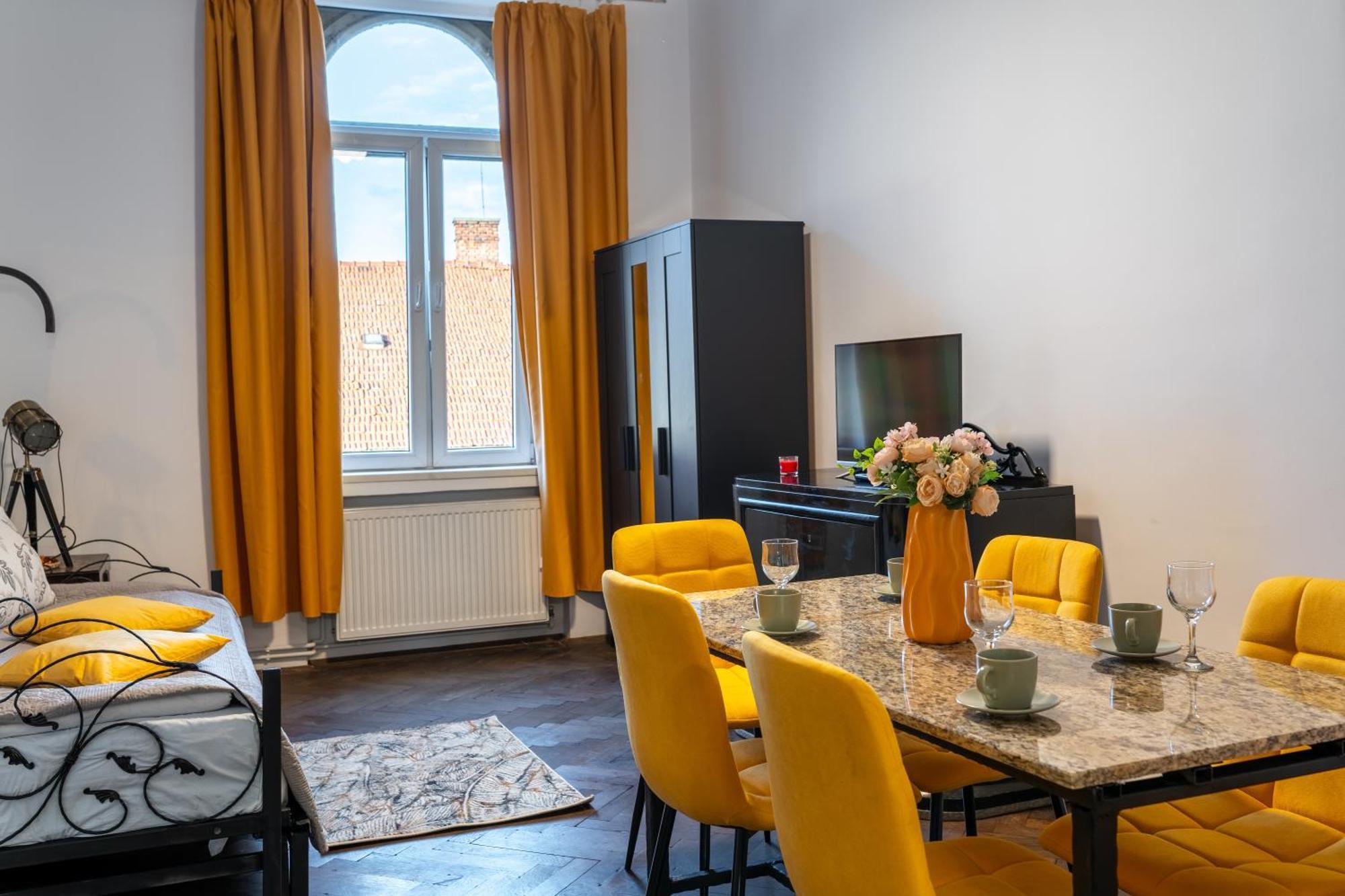 Noble 5 Star House In Unirii Plaza Villa Cluj-Napoca Eksteriør bilde